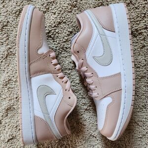 Wmns Air Jordan 1 Low Pink White Grey Brand New Sz 8.5
